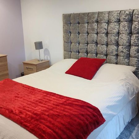 Meridian Bay Apartment Суонси Экстерьер фото