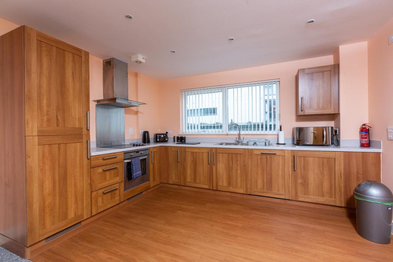 Meridian Bay Apartment Суонси Экстерьер фото